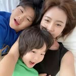 @lee._.yoona - Instagram