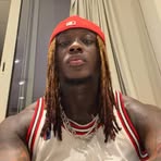 Lee Yung - Facebook