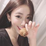 Lin Molly - Facebook