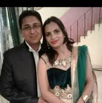 Leena Takiar - Facebook