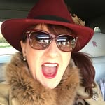 Leesa Cole - @what_leesa_drank_next - Instagram