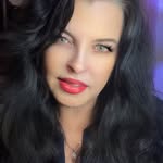 Leesa Robinson - @leesarobinson - Instagram