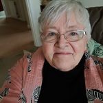 Leigh Bates - @leigh.bates.75 - Instagram