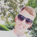 Leighton Scott - @leightonscott90 - Instagram