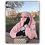 Layla Abraham - Facebook