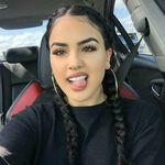 leila hakimi - @aben86702 - Instagram
