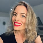 Leila Johnston - @whosthesuit - Instagram