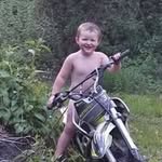 Leland Howell - @le.land9518 - Instagram
