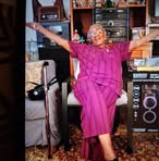 Lelia Lowe - Facebook