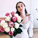 @lena_clayton - Instagram