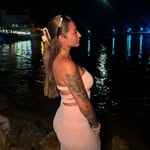𝐿𝑒𝑛𝑎-𝐴𝑤𝑖𝑒𝑡𝑎 𝐶𝑜𝑚𝑝𝑡𝑜𝑛 - @lens290 - Instagram