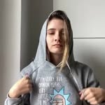 Lena Holmes - @tousoezopo - Instagram