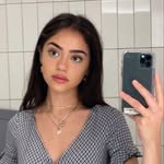 @lenah_olmes - Instagram