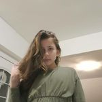 Léna Toth - @lenitoth04 - Instagram