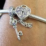 Lena Vinson - @discoverme40 - Instagram