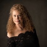 Portrait Photography - @lenora_stein_portraits - Instagram