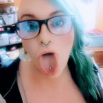 Lenore Poe - @lennypoe - Instagram