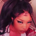 Leo Beasley - @leahimbored - Instagram