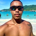 Léo Becker  - @_leeobecker - Instagram