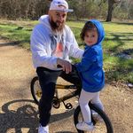 Leo Bowling - @leo.bowling.54 - Instagram