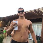 mano tiga - @leo_.cash - Instagram