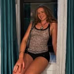 Leonie Hackett - @leonie.hackett - Instagram