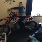 @leostratton22 - Instagram