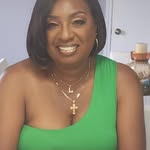 Leola Bates - Barre - @leebates52 - Instagram