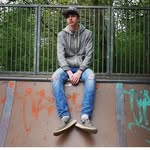 Leon Holmes-Topic-Fanpage - @leon_holmes_topic_fanpage - Instagram