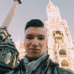 Leon Holst - @leonzapzarap - Instagram