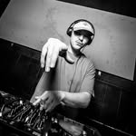 Leon Trozy Vogel - @leon_trozy - Instagram