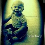 Leona Tracy - Facebook