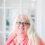 Vivian Lee Leonard-Akers - @vivianakers - Instagram