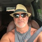 Leonard Schulz - Facebook