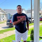 Leonardo Bennett - Facebook