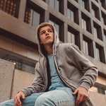 Leo - @leonardo.mitchell - Instagram