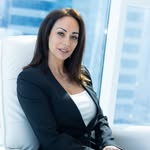 Leoni Jones - @leonijonesdubai - Instagram