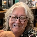 Leonie Fox - @reddaffodil71 - Instagram