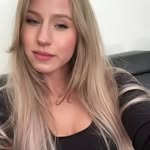 Leonie Webb - @manwi_we - Instagram