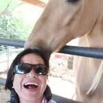 Leonor Baca - @corteyserviciosparaperros - Instagram
