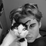 Leo Bert - Facebook