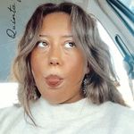 new phone, who dis? - @onedaywithleonor - Instagram