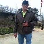 Les Henderson - @prestongenral - Instagram