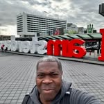 Les Johns - @les_johns - Instagram