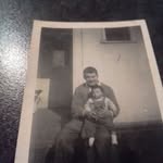Les Lewis - @les.lewis.9085 - Instagram