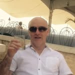 @lesrushton6 - Instagram