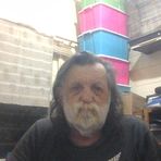 Les Thomas - Facebook