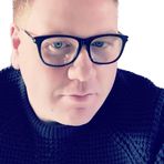 Les Thomas - Facebook