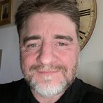 Les Thomas - Facebook