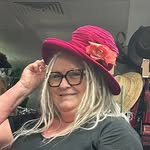Lesa Brady - @made_by_lesa - Instagram